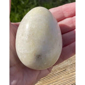Vtg Alabaster White Marble w/Sparkle Dots Eggs Hand Carved Stone